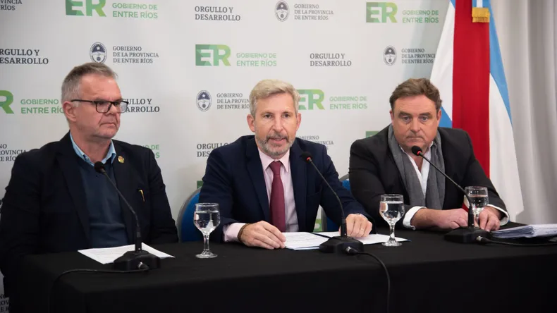 Anuncian financiamiento de U$S 320 millones para recuperar rutas provinciales