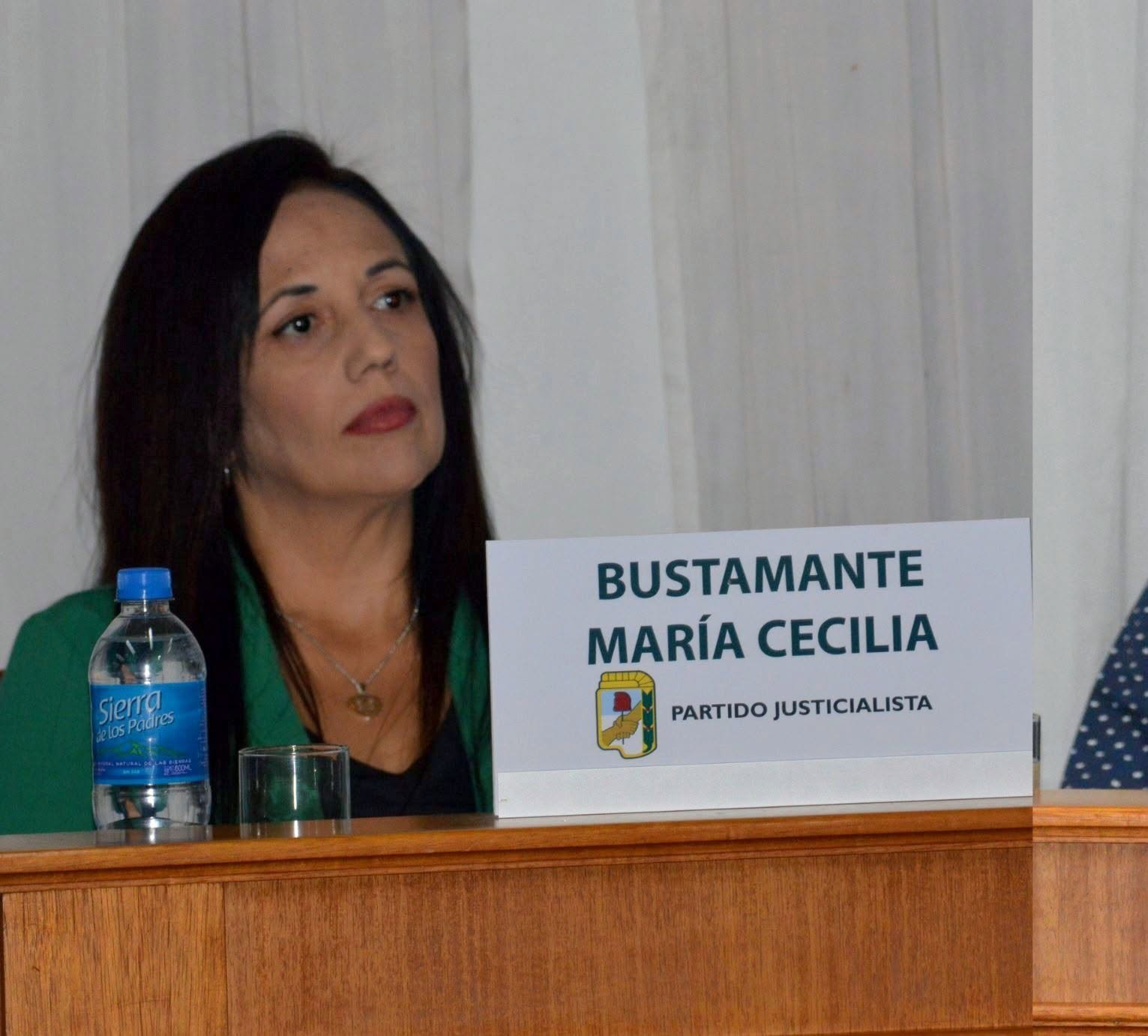 Incompatibilidad en el Estado: Cecilia Bustamante renuncia a su banca