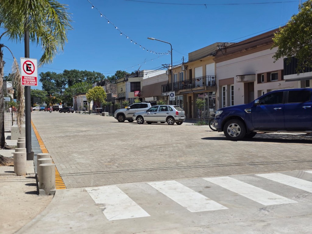 Comerciantes advierten fuerte caída de ventas por la nueva semipeatonal